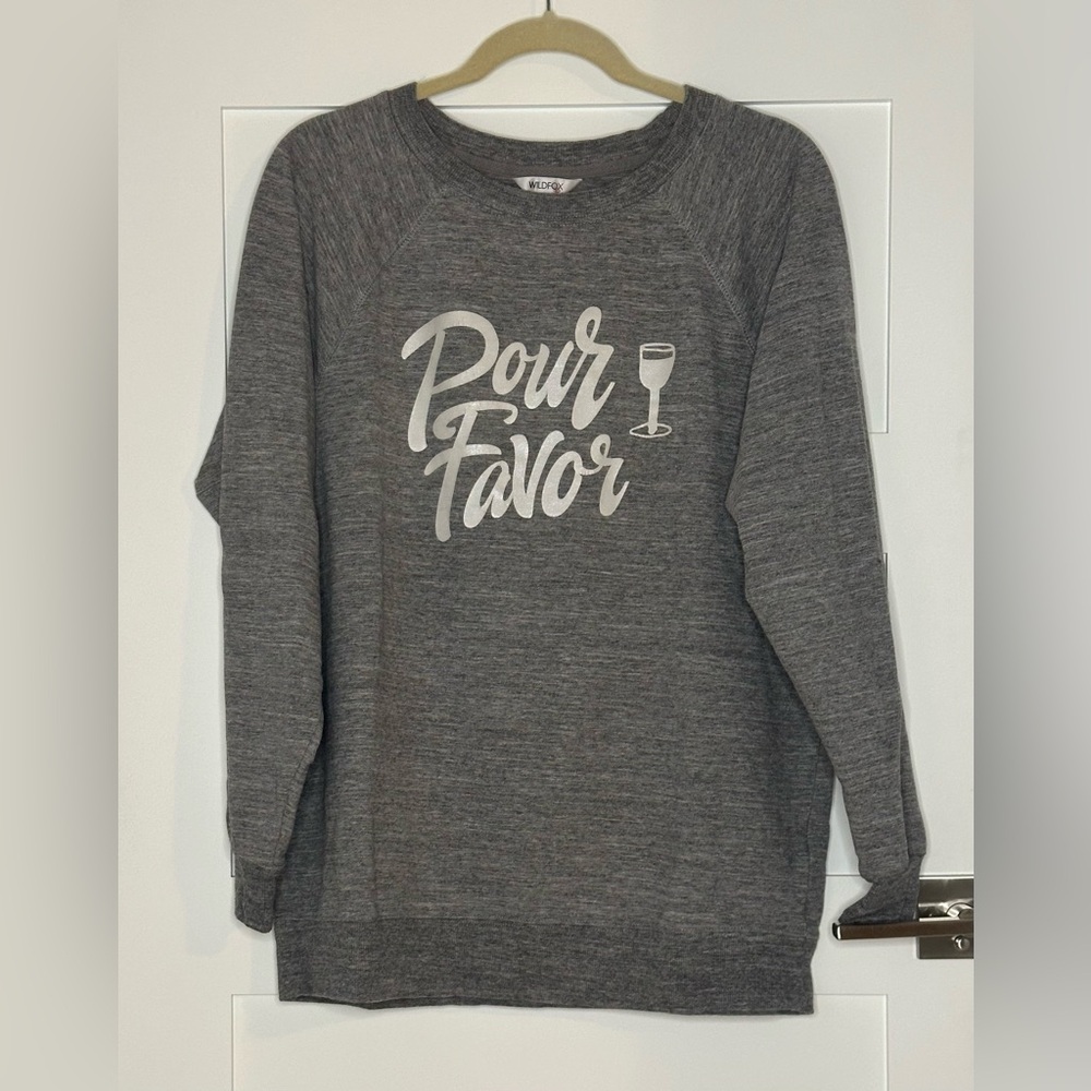 BUNDLE 4/$12💥 
Comfy sweatshirt. Ladies medium